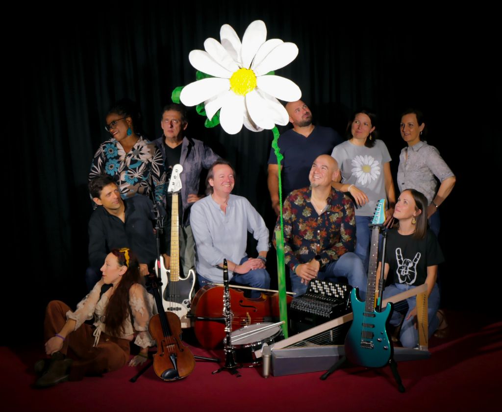 The Sweet Daisies Orchestra en action